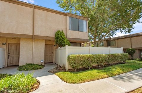 Photo of 289 S Sentous AVE, West Covina, CA 91792 (MLS # TR26136254)