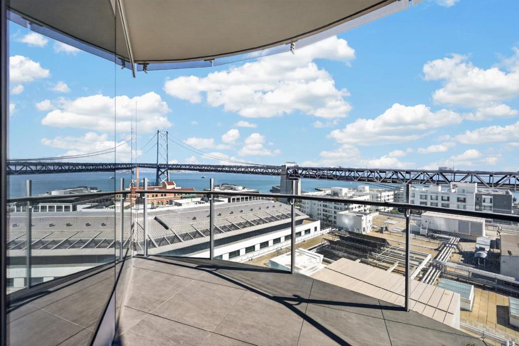 338 Main Street 16E