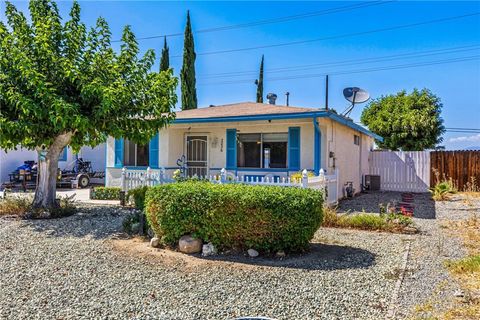 Photo of 2236 San Padre AVE, Hemet, CA 92545 (MLS # OC26163267)