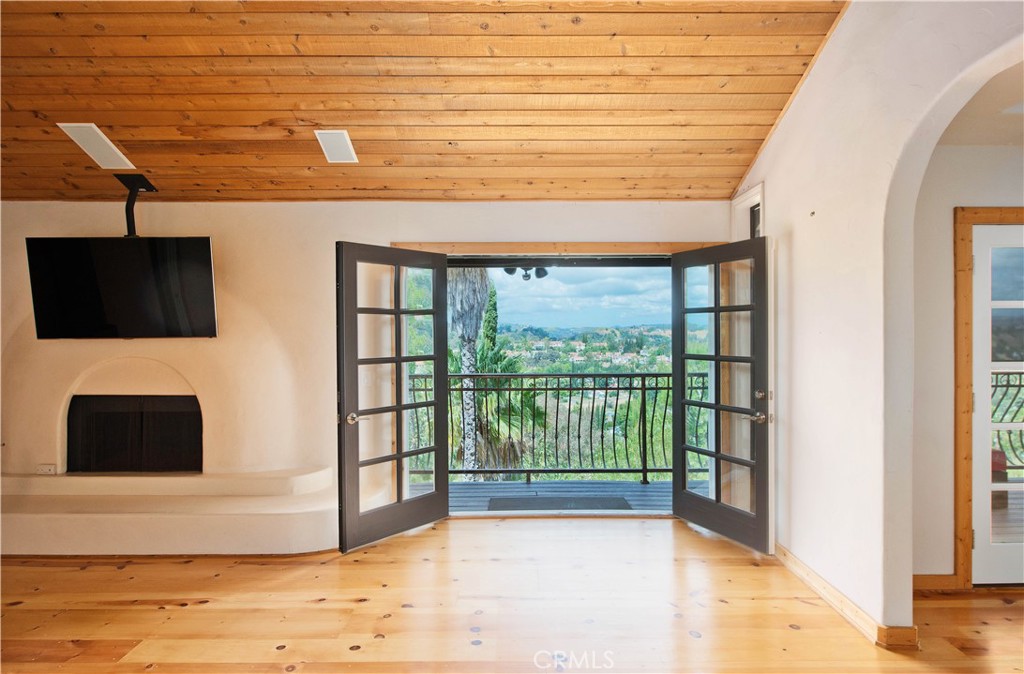 4389 San Blas Avenue