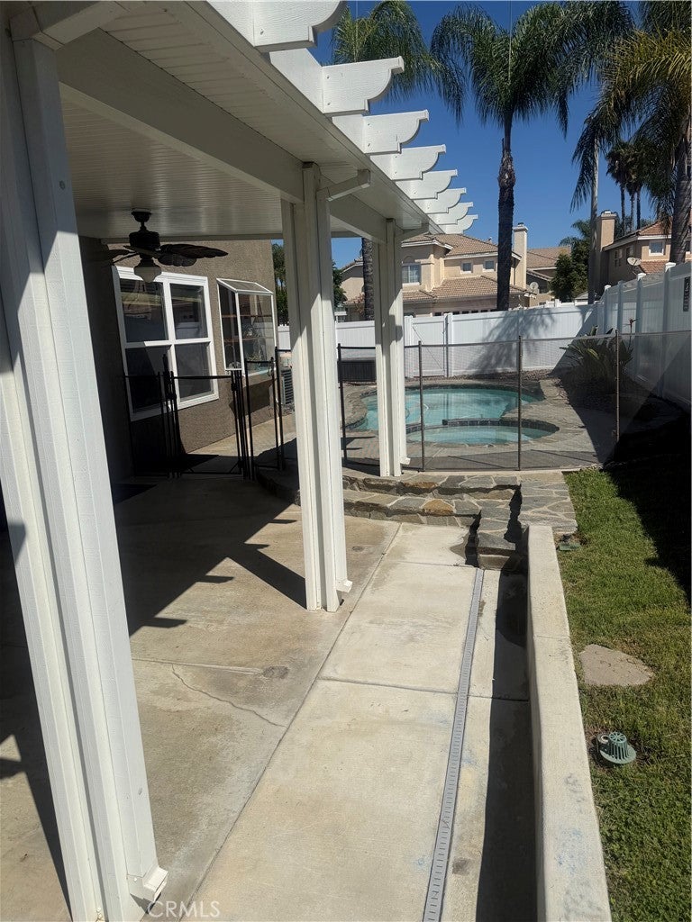 39414 Salinas Drive