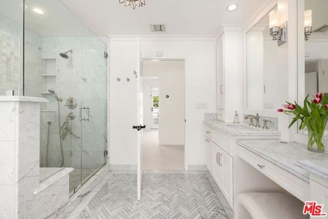 Tiny photo for 14640 Tustin Street, Sherman Oaks, CA 91403 (MLS # 26862187)