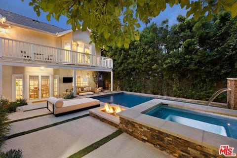 Tiny photo for 14640 Tustin Street, Sherman Oaks, CA 91403 (MLS # 26862187)