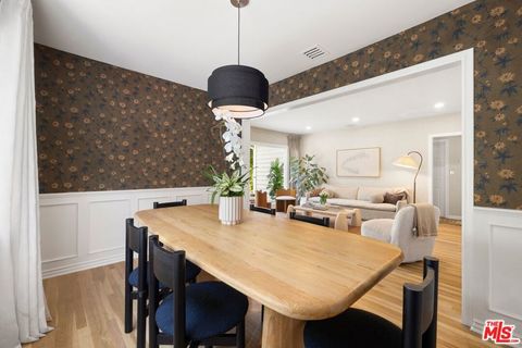Tiny photo for 14640 Tustin Street, Sherman Oaks, CA 91403 (MLS # 26862187)