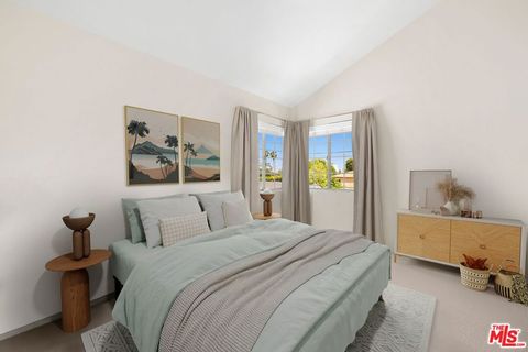 Tiny photo for 14640 Tustin Street, Sherman Oaks, CA 91403 (MLS # 26862187)