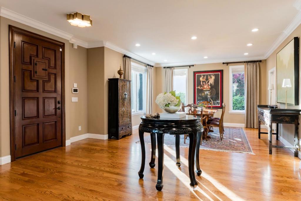 579 Glenbrook Drive