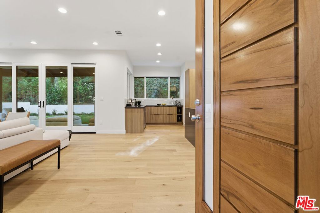 16708 Chaplin Avenue