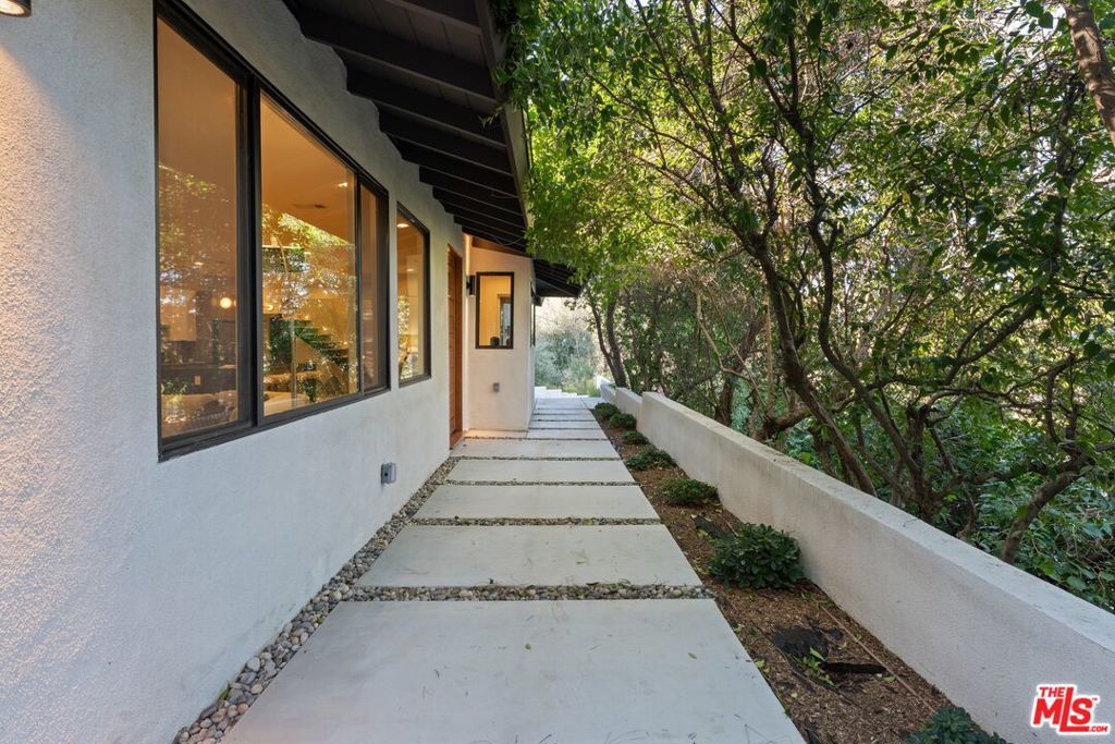 16708 Chaplin Avenue