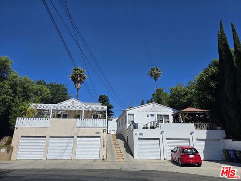 Photo of 967 Lucile Avenue, Los Angeles, CA 90026 (MLS # 25609315)