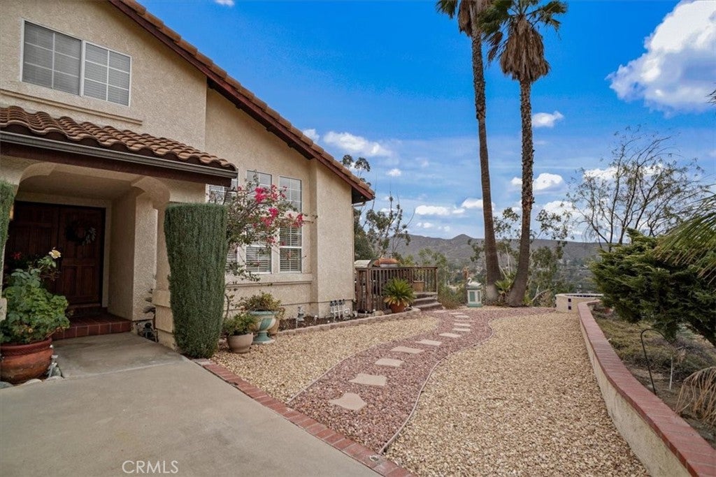 9730 Mustang Way