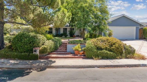 Photo of 9424 Crystal View Drive, Tujunga, CA 91042 (MLS # P1-28432)