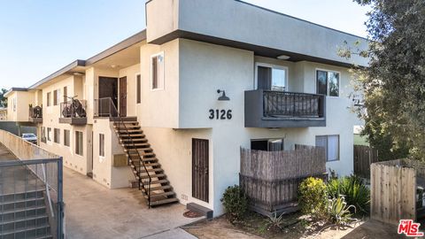 Photo of 3126 S Canfield Avenue, Los Angeles, CA 90034 (MLS # 26647345)