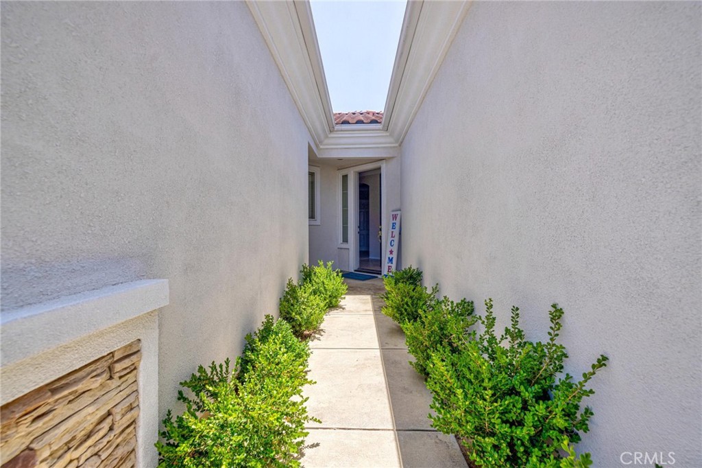 1708 snowberry road
