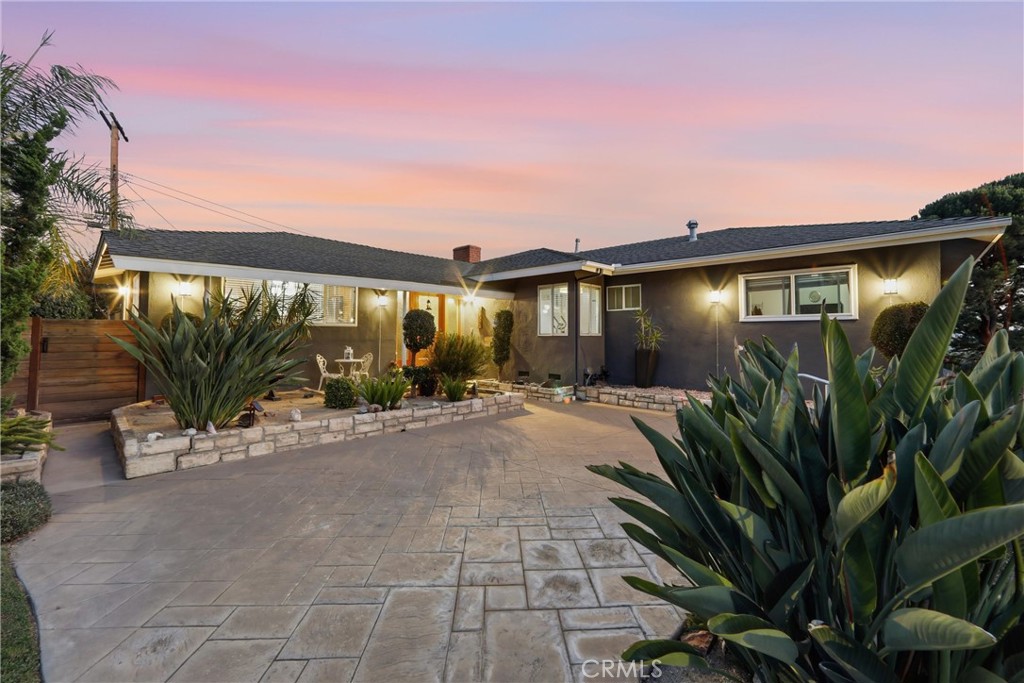 824 Stanford Road