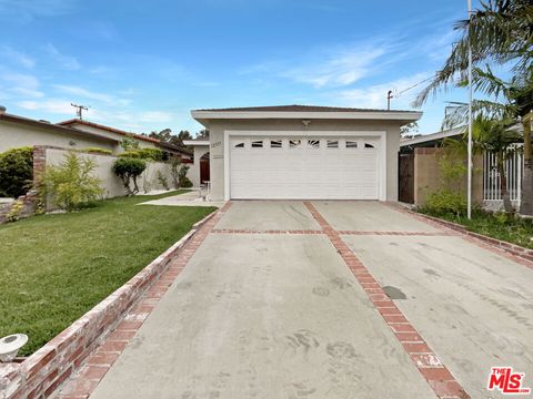 12515 Cedar Avenue Hawthorne CA 90250