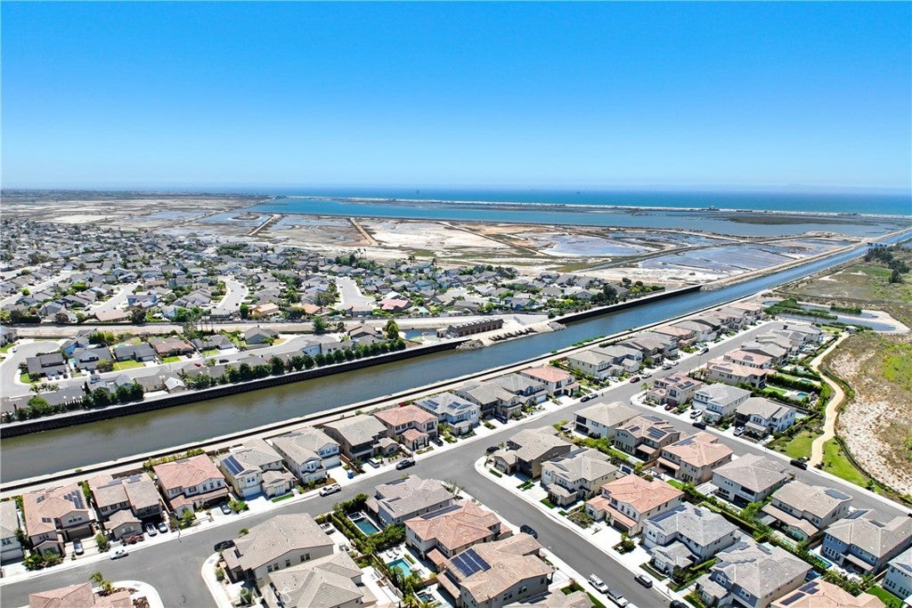 17382 Burrows, Huntington Beach CA 92649 - Photo 62