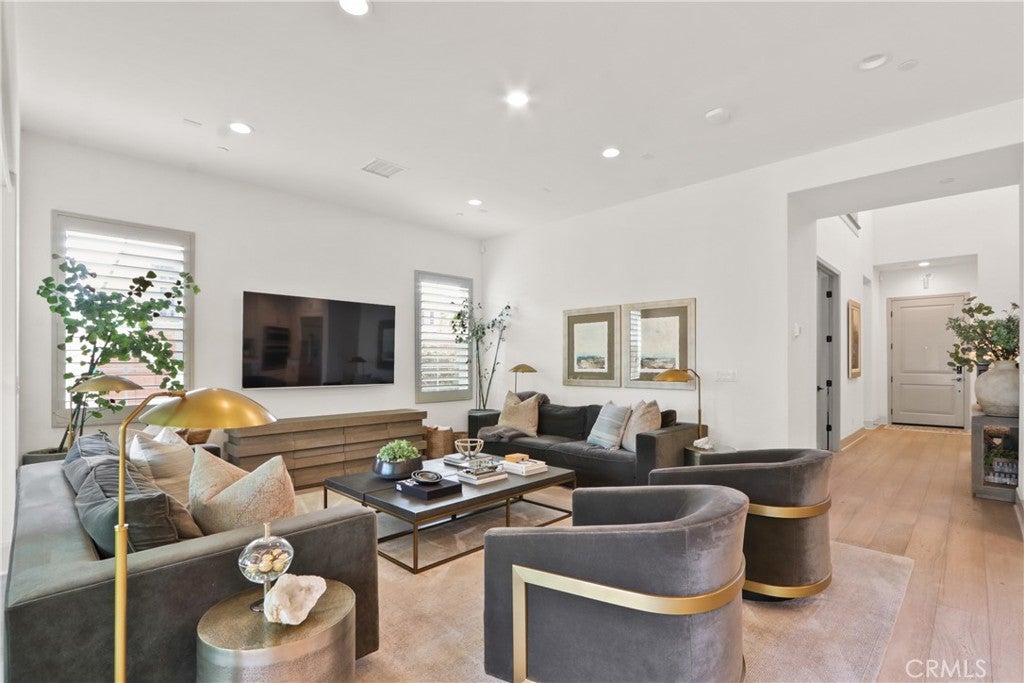 17382 Burrows, Huntington Beach CA 92649 - Photo 9