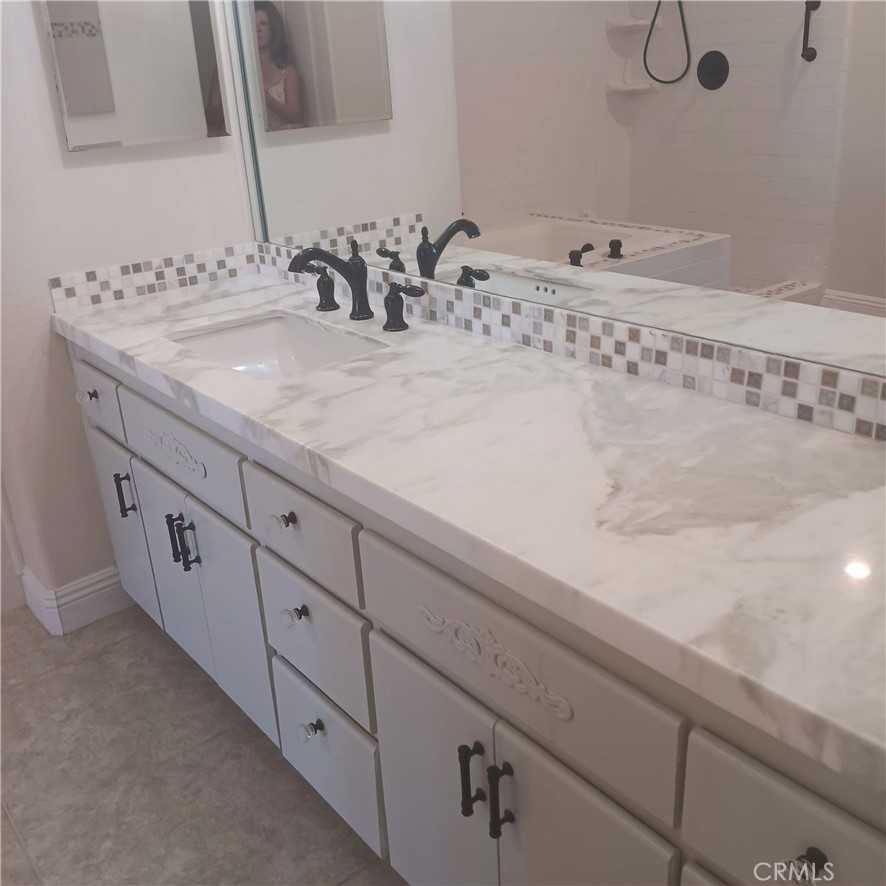 Lake Mirage Racquet Club (32138) - Residential