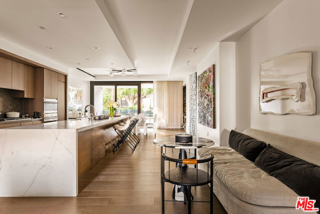 8420 W Sunset Boulevard 306