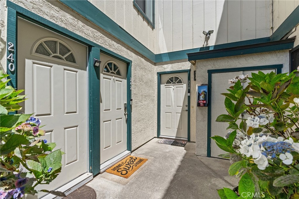 242 N 10th Street 242