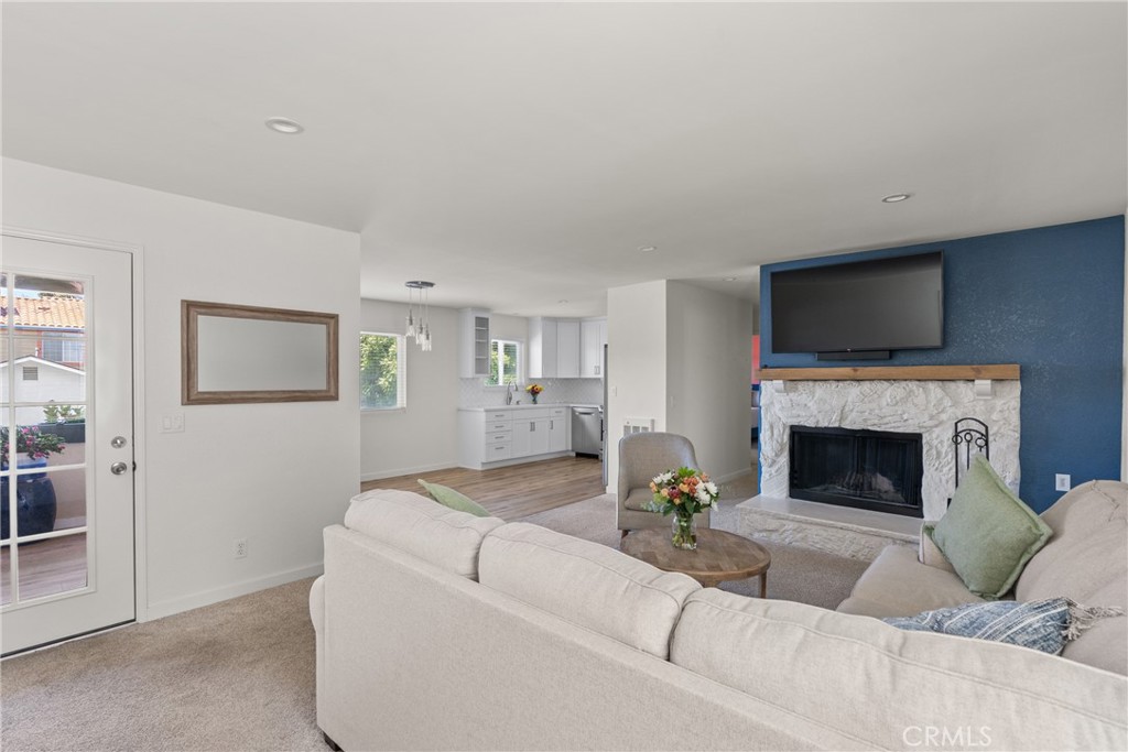 242 N 10th Street 242