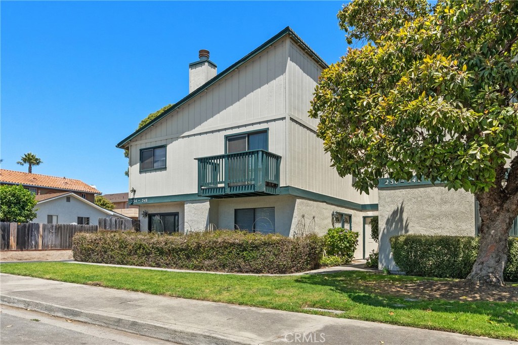 242 N 10th Street 242