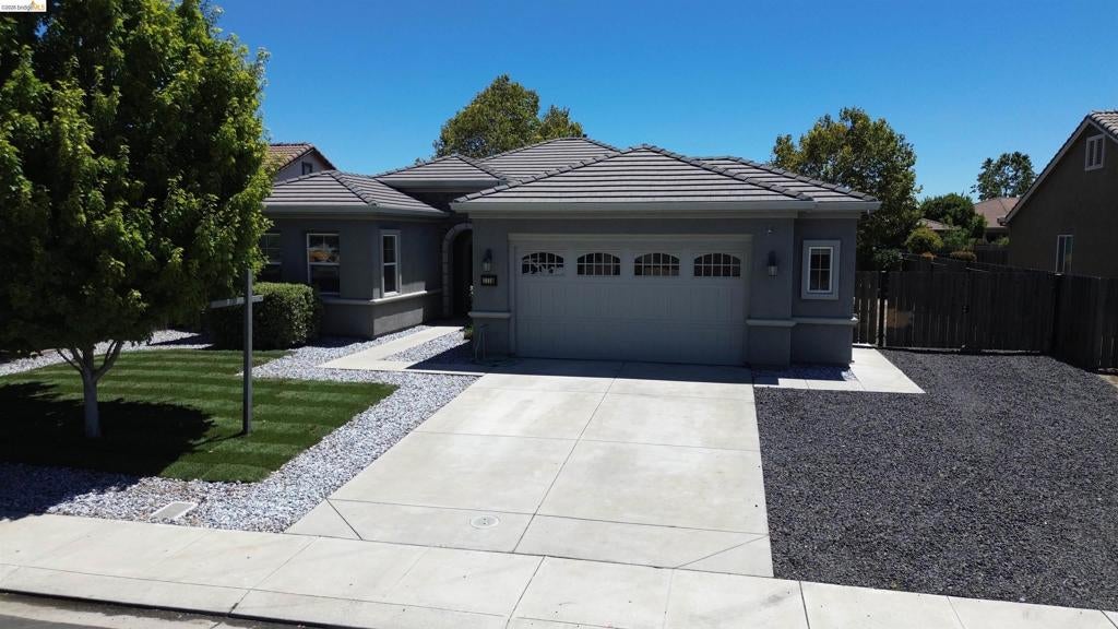 1110 Clearwater Creek Blvd