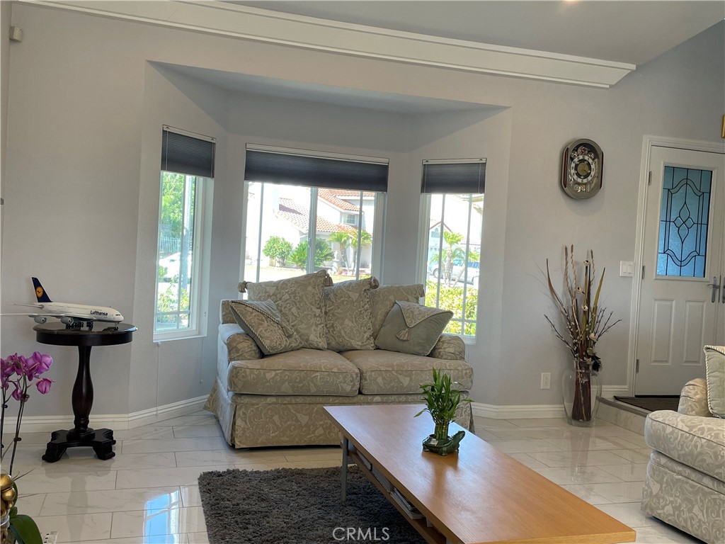 24324 Knoll Court