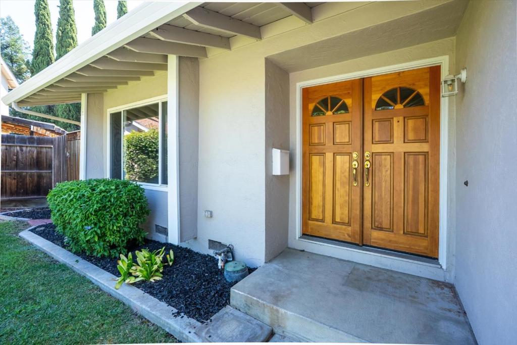 6706 San Anselmo Way