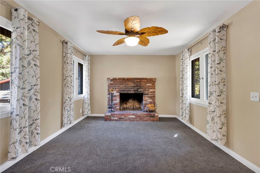 1038 Robin Ln.