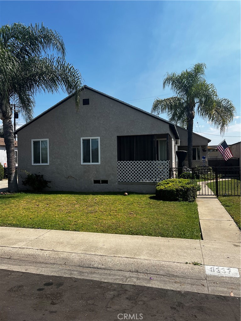 8337 La Villa Street