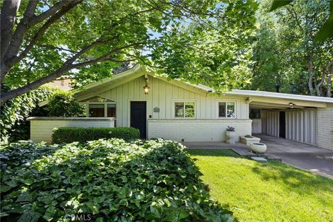 Photo of 2560 North Avenue, Chico, CA 95973 (MLS # SN26053576)