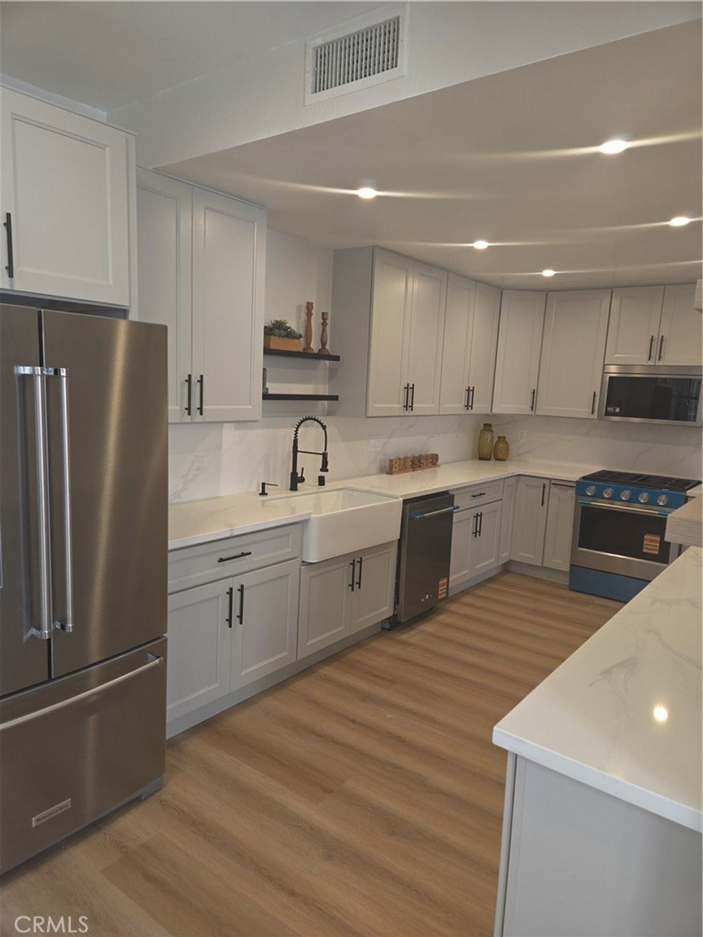 Photo of 15150 Dickens Ave St #203, Sherman Oaks, CA 91403 (MLS # TR26095242)