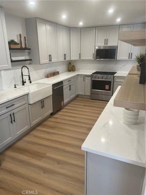 Photo of 15150 Dickens Ave St #203, Sherman Oaks, CA 91403 (MLS # TR26095242)