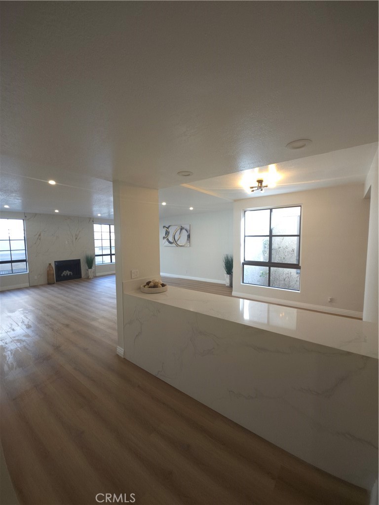 15150 Dickens Ave 203