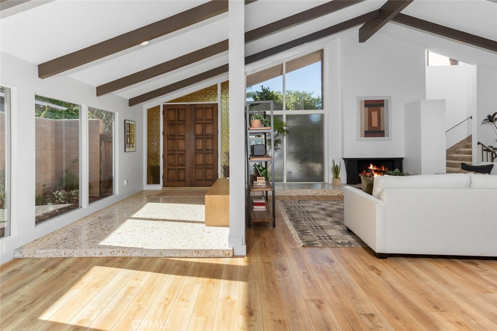 5360 E El Jardin Street