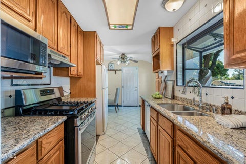 Tiny photo for 1485 E Avenida De Los Arboles, Thousand Oaks, CA 91360 (MLS # V1-37253)