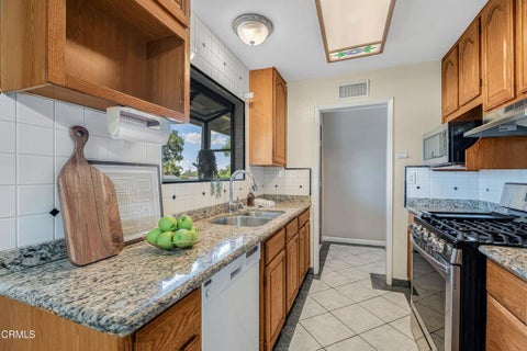 Tiny photo for 1485 E Avenida De Los Arboles, Thousand Oaks, CA 91360 (MLS # V1-37253)