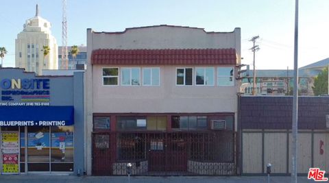 Photo of 14426 Friar Street, Van Nuys, CA 91401 (MLS # 26682687)