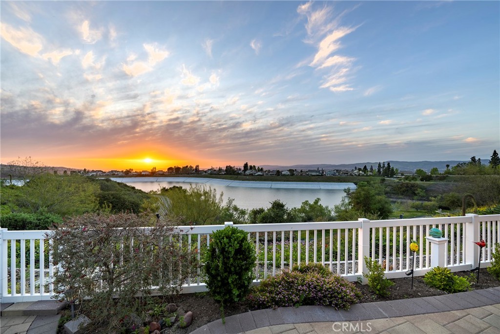 7101 E Scenic Circle