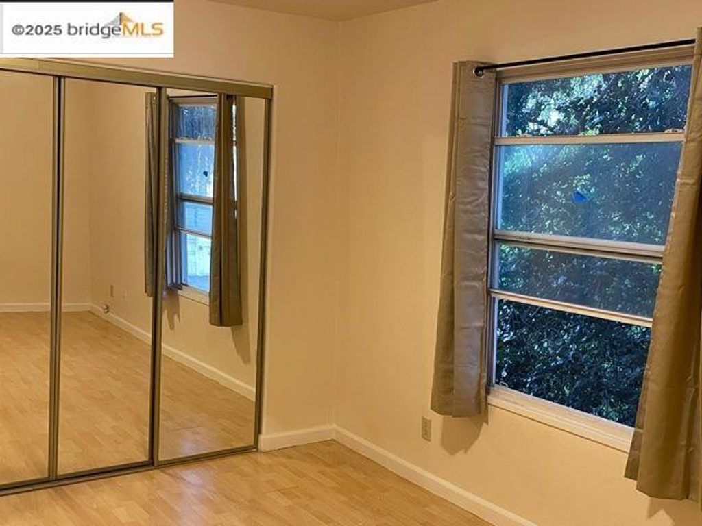 listing image 130722807520382680875