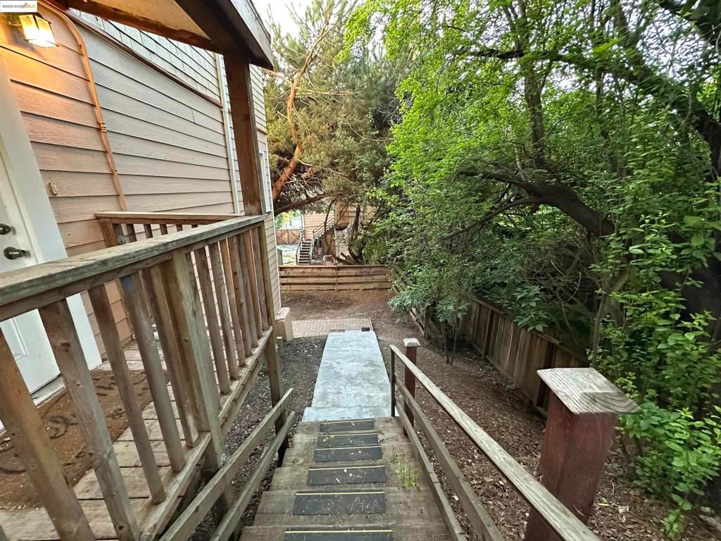 listing image 130725881163791928637