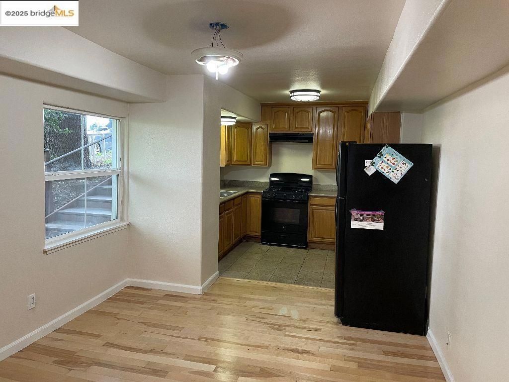 listing image 130720112604334572298