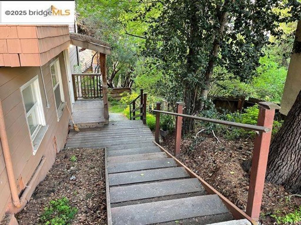 listing image 130728641959395790090