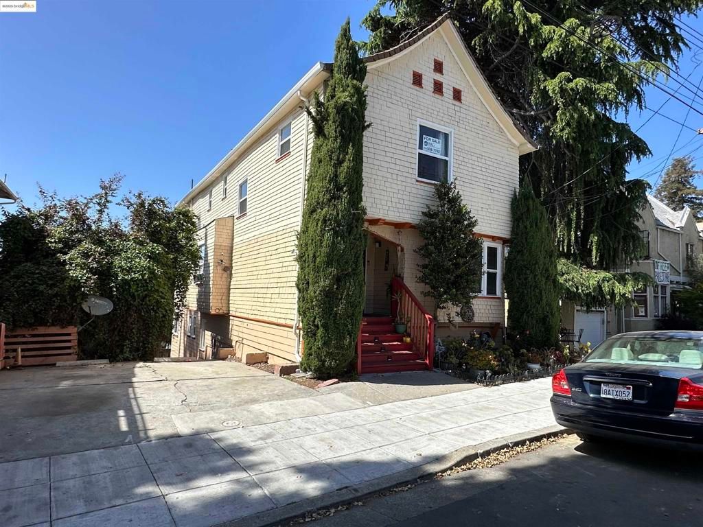 listing image 130729564066846861729