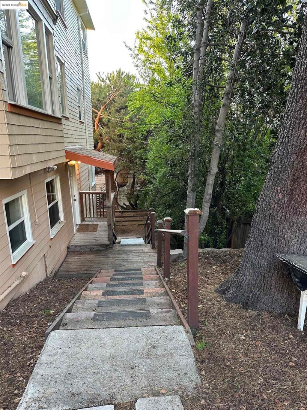 listing image 130723389098829538950
