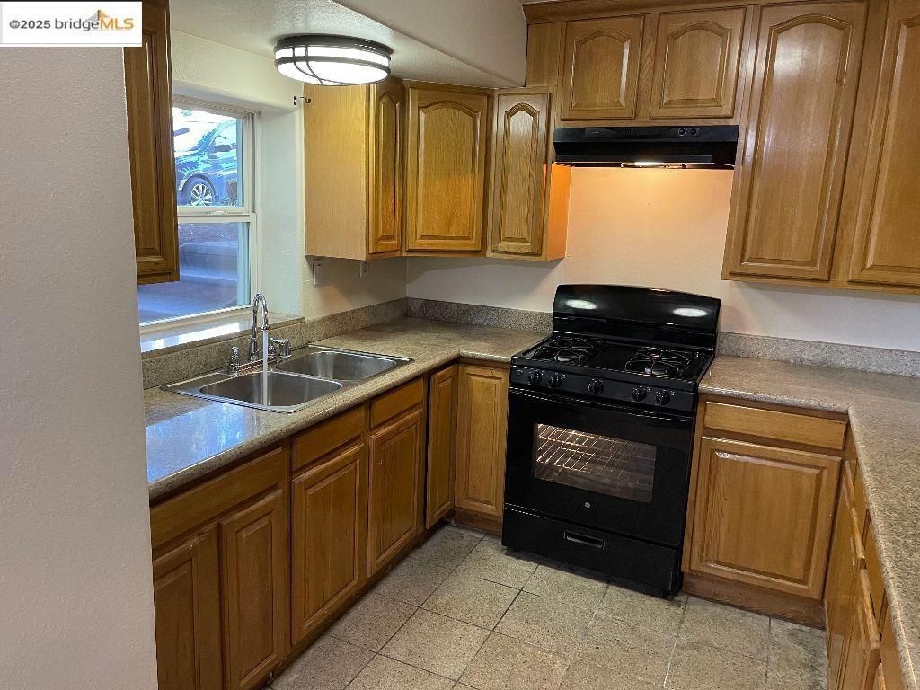 listing image 130720014550338229508
