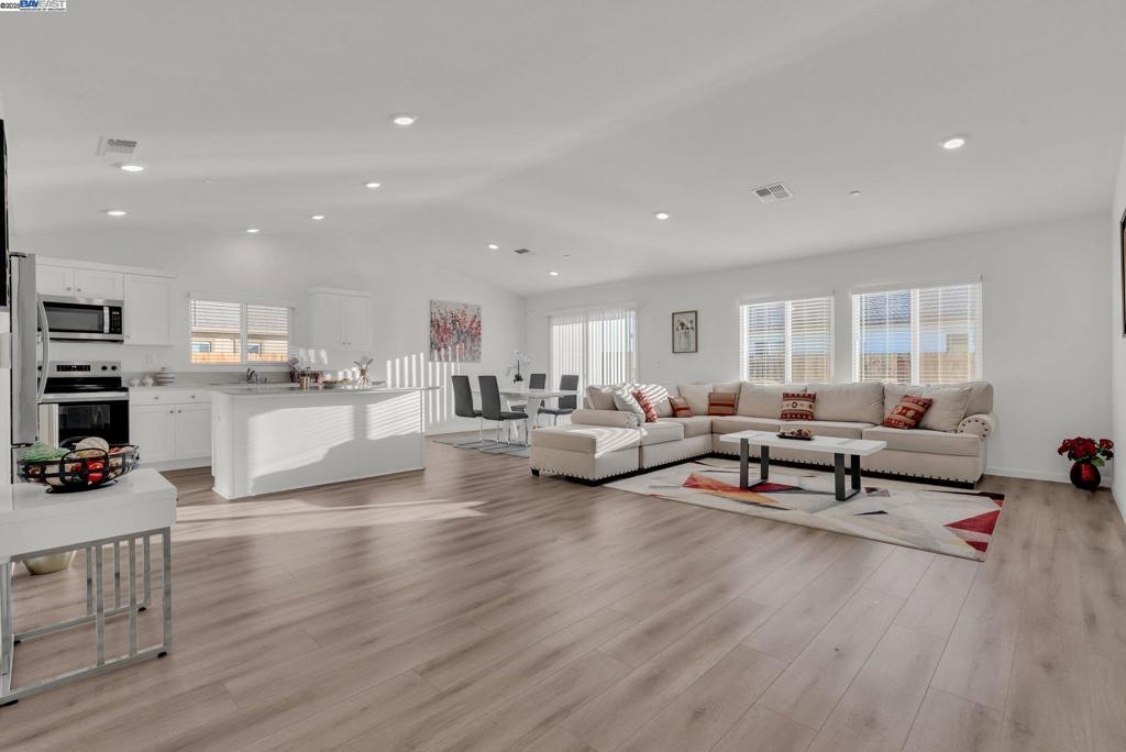 MANTECA - Residential