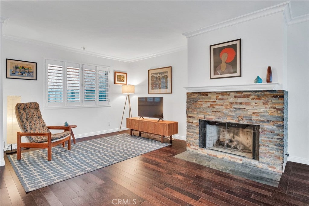 1351 W 7th 3