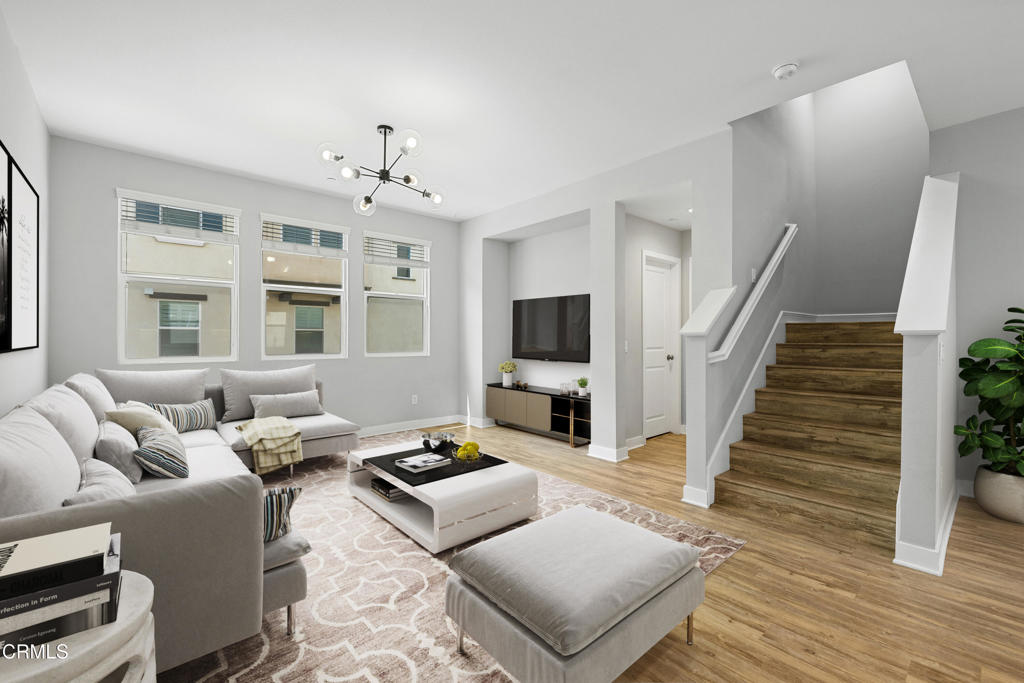 623 W Foothill Boulevard 43